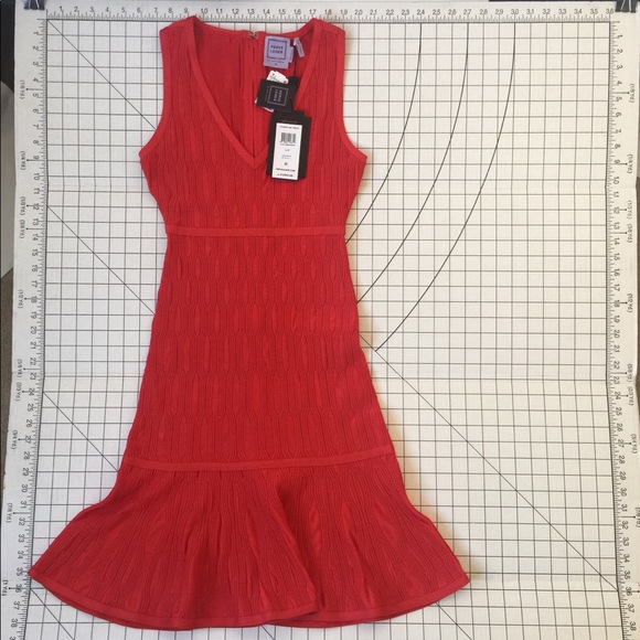 Herve Leger Max Azria Honeycomb V-Neck Dress - Picture 7 of 8